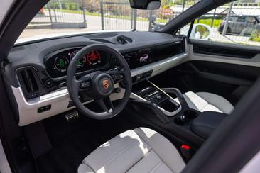 Porsche Cayenne III S, E-Hybrid — photo 17