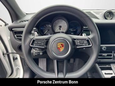 Porsche Macan Electrique S — photo 10