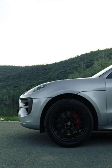 Porsche Macan Electrique GTS — photo 9