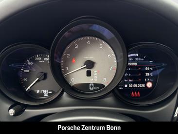 Porsche Macan Electrique S — photo 11