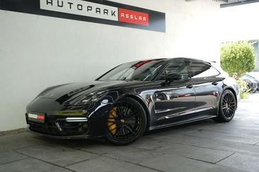 Porsche Panamera II Turbo S — photo 33