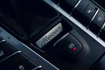 Porsche Macan Electrique GTS — photo 15