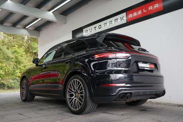Porsche Cayenne III Platinum Edition — photo 22