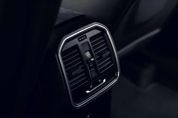 Porsche Macan Electrique GTS — photo 18
