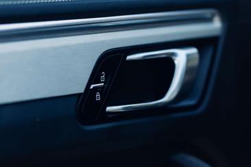 Porsche Macan Electrique GTS — photo 19