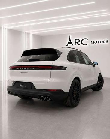 Porsche Cayenne III E-Hybrid — photo 2