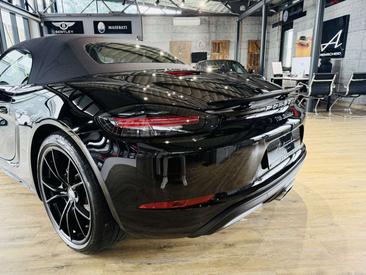 Porsche 718 Boxster — photo 8