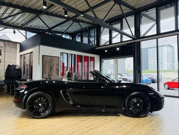 Porsche 718 Boxster — photo 13