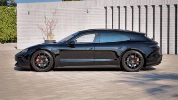 Porsche Taycan Performance Package — photo 4