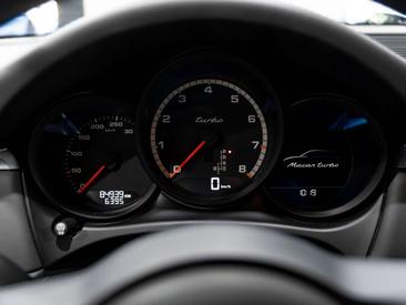Porsche Macan Electrique Turbo — photo 17