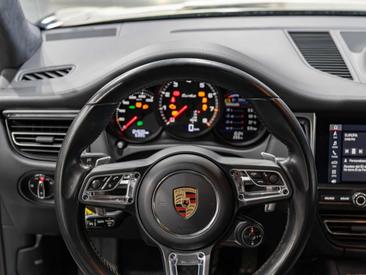 Porsche Macan Electrique Turbo — photo 19