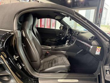 Porsche 718 Boxster — photo 22