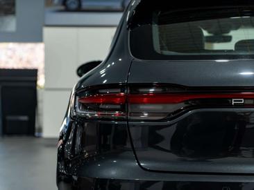 Porsche Macan Electrique Turbo — photo 26