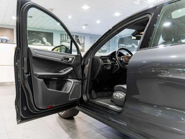 Porsche Macan Electrique Turbo — photo 31
