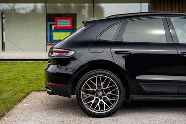 Porsche Macan Electrique S — photo 8