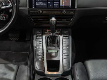 Porsche Macan Electrique Turbo — photo 42