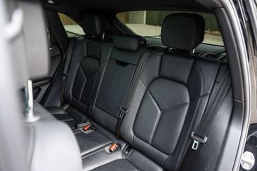 Porsche Macan Electrique S — photo 17