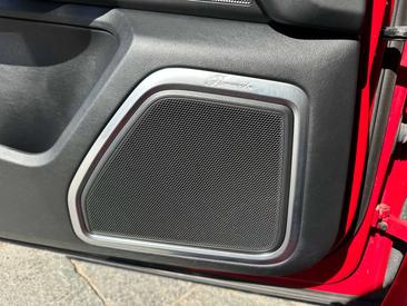 Porsche Macan GTS — photo 16