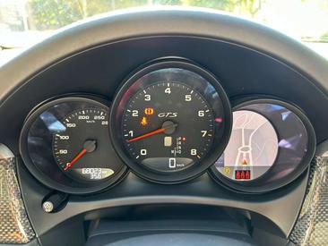 Porsche Macan GTS — photo 20