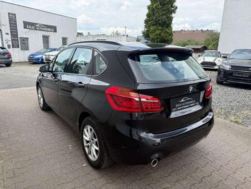 BMW 218 — photo 8