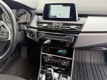 BMW 218 — photo 15