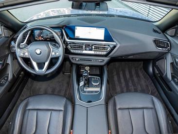 BMW Z4 SDrive20i — photo 6