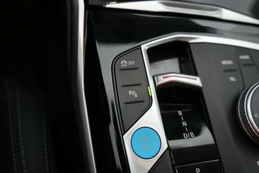 BMW I4 EDrive40 — photo 28