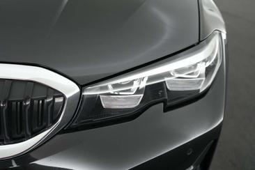 BMW Série 3 Touring Business 320e — photo 18