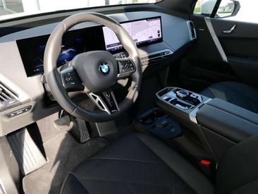 BMW IX XDrive45 — photo 17