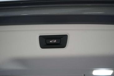 BMW Série 3 Touring 330e — photo 22
