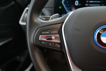 BMW Série 3 Touring 330e — photo 25