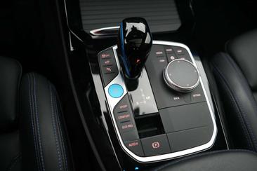 BMW iX3 Impressive EDrive40 — photo 16