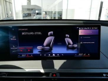 BMW IX XDrive45 — photo 25