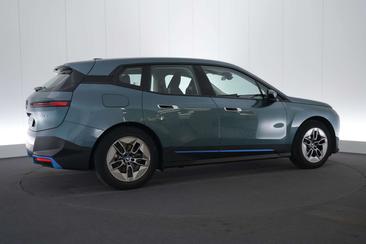 BMW IX XDrive40 — photo 6