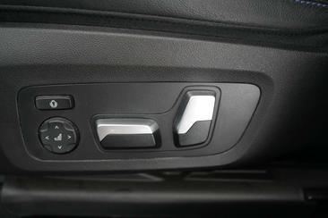 BMW iX3 Impressive EDrive40 — photo 26