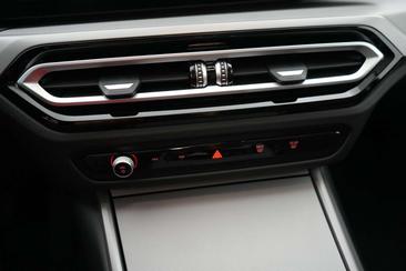 BMW Série 3 Touring 320e — photo 28