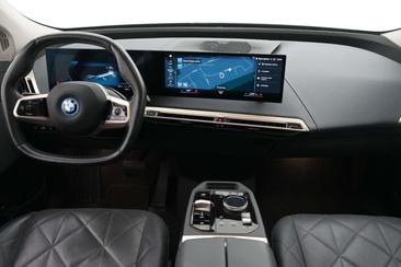 BMW IX XDrive40 — photo 13