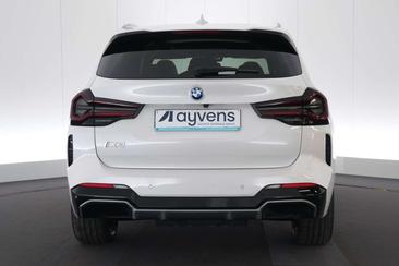 BMW iX3 — photo 8