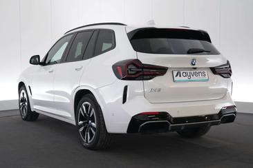 BMW iX3 — photo 9