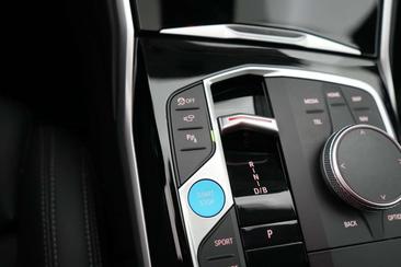BMW I4 EDrive35 — photo 34
