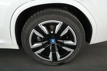 BMW iX3 — photo 19
