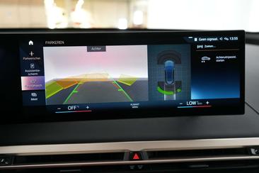 BMW IX XDrive40 — photo 35