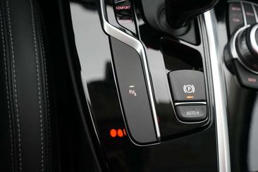 BMW X3 18d SDrive — photo 27