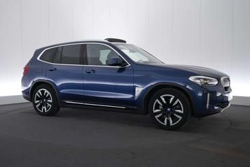 BMW iX3 — photo 4