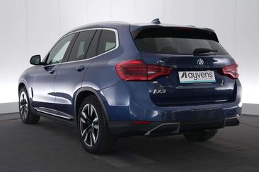 BMW iX3 — photo 9