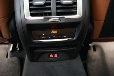 BMW iX3 — photo 30