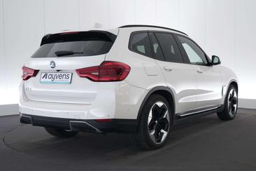 BMW iX3 Impressive — photo 7