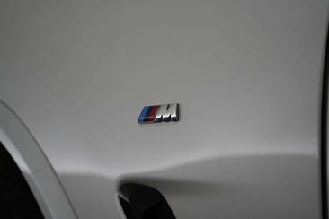 BMW iX3 — photo 38