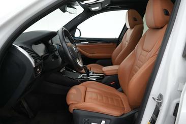 BMW iX3 Impressive — photo 17