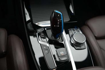 BMW iX3 Impressive EDrive40 — photo 16
